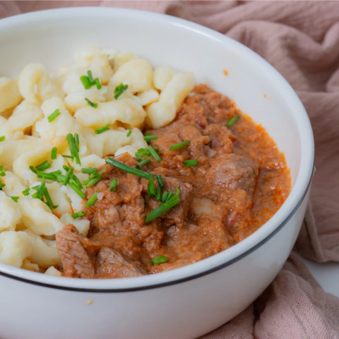 Goulash con spätzle
